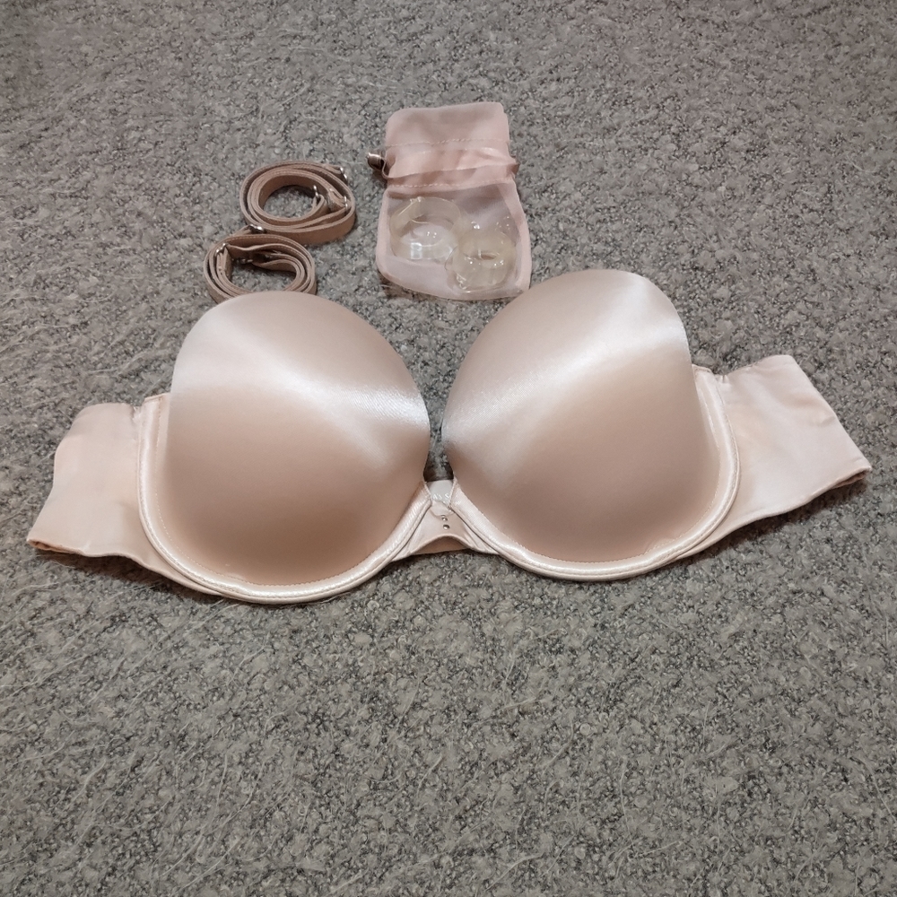 VS Biofit Multiway Strapless Bra w/2 Pack Straps